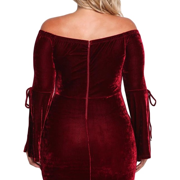 New Velvet Bell Sleeve Holiday Dress 2X 18 20 - Picture 3 of 7